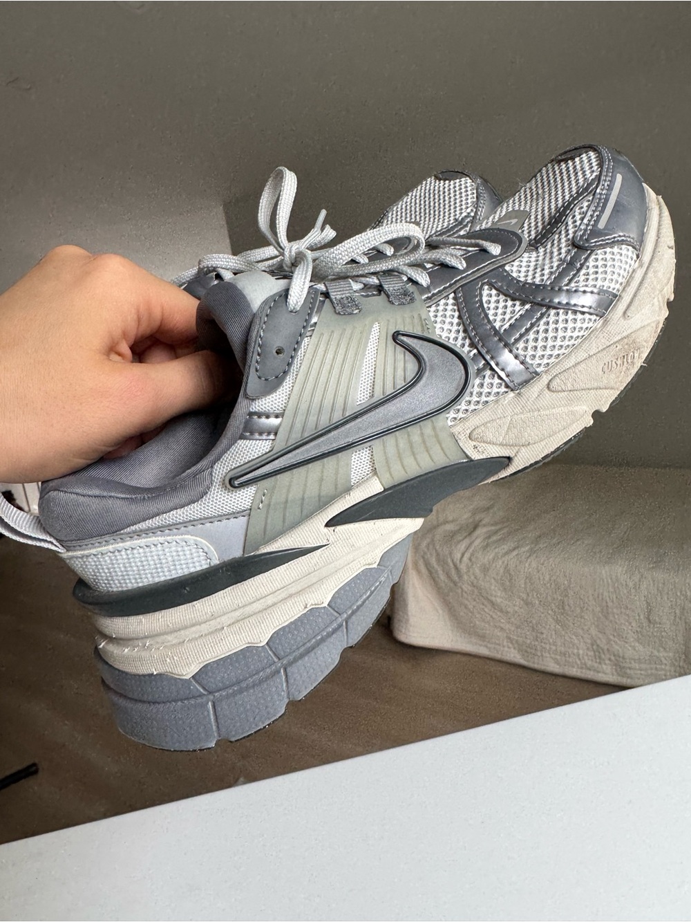 Nike V2K Run Metallic Silver Sneakers US 9.5